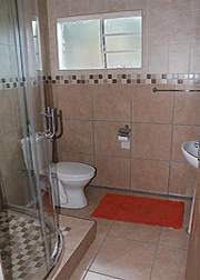 Private ensuite bathroom